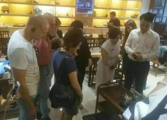 以色列外宾考察团参观汉唐西安店插图3 以色列外宾考察团参观汉唐西安店插图3