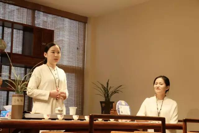 汉唐郑州店 | 凤凰茶城携手招商银行中秋雅集插图4 汉唐郑州店 | 凤凰茶城携手招商银行中秋雅集插图4