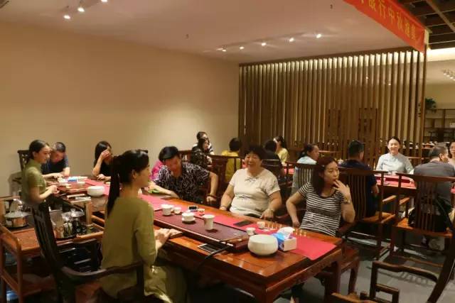 汉唐郑州店 | 凤凰茶城携手招商银行中秋雅集插图8 汉唐郑州店 | 凤凰茶城携手招商银行中秋雅集插图8