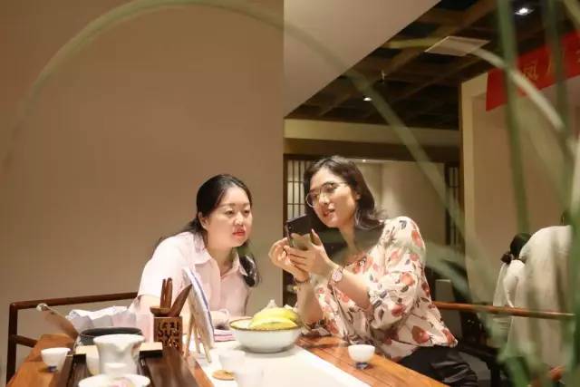 汉唐郑州店 | 凤凰茶城携手招商银行中秋雅集插图10 汉唐郑州店 | 凤凰茶城携手招商银行中秋雅集插图10