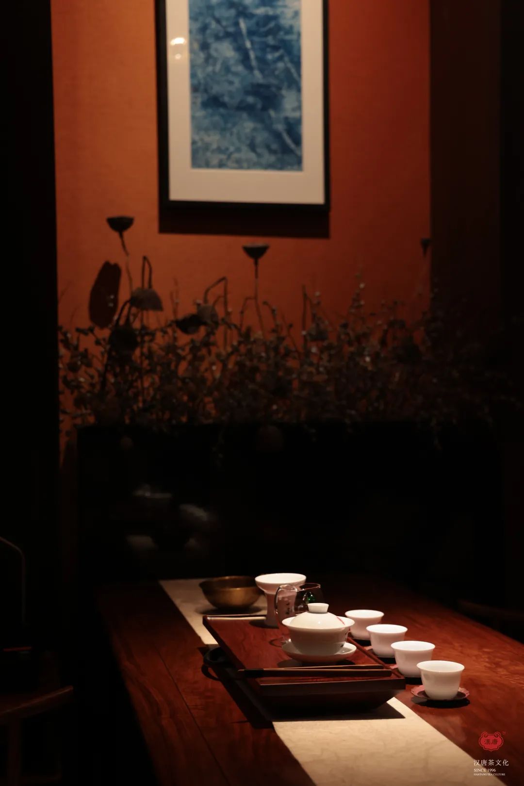 黑胡桃新品上市,三种前卫风格搭配指南插图8 黑胡桃新品上市,三种前卫风格搭配指南插图8